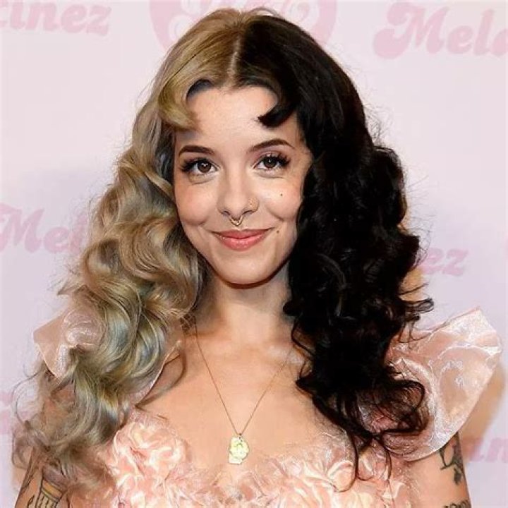 Who Is Melanie Adele Martinez? Ethnicity, Birthday, Husband, Age, Songs