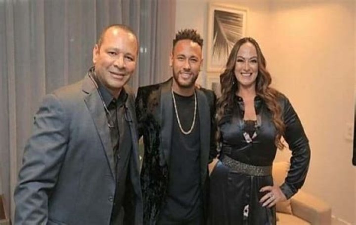 Who is Santos? Wiki, Age, Biography, Wife, Children, Family