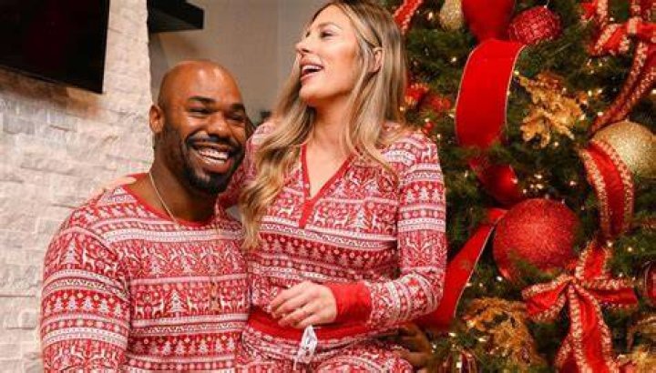 Who Is Tyron Smith Wife? Engaged To Holly Berens In 2023