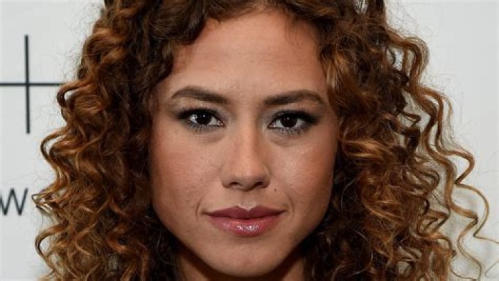 Why did Dora Madison Burge leave Chicago Fire? Husband, Salary