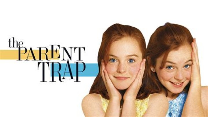 Why The Parent Trap's Lisa Ann Walter Hated Iconic Chessy Outfit