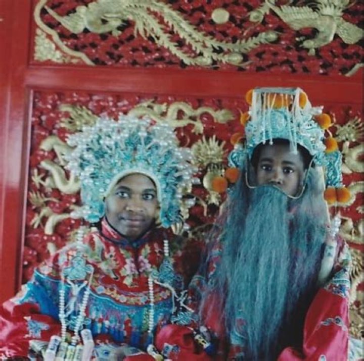 Wickeln &Uuml;berlappung China kanye west exhibition Shipley Stift Shipley