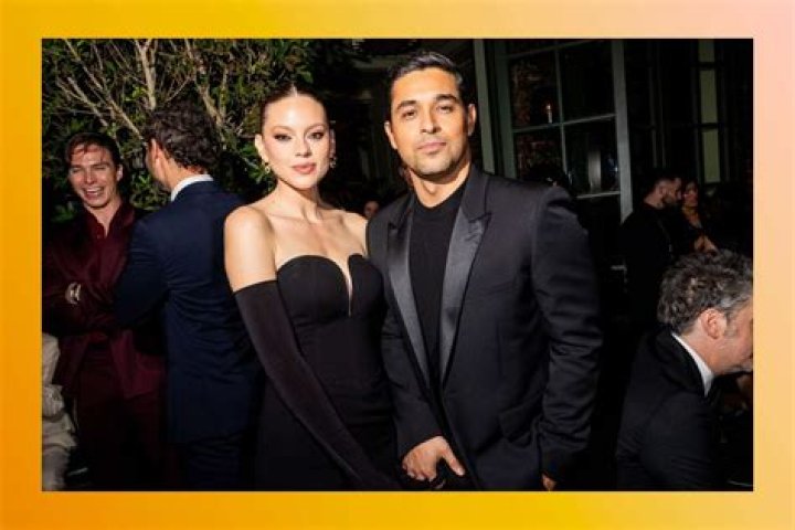 Wilmer Valderrama & Fianc&eacute;e Amanda Pacheco Hire Skydiver as They Go All