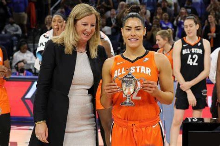WNBA AllStar Kelsey Plum Marries Las Vegas Raiders' Darren Waller