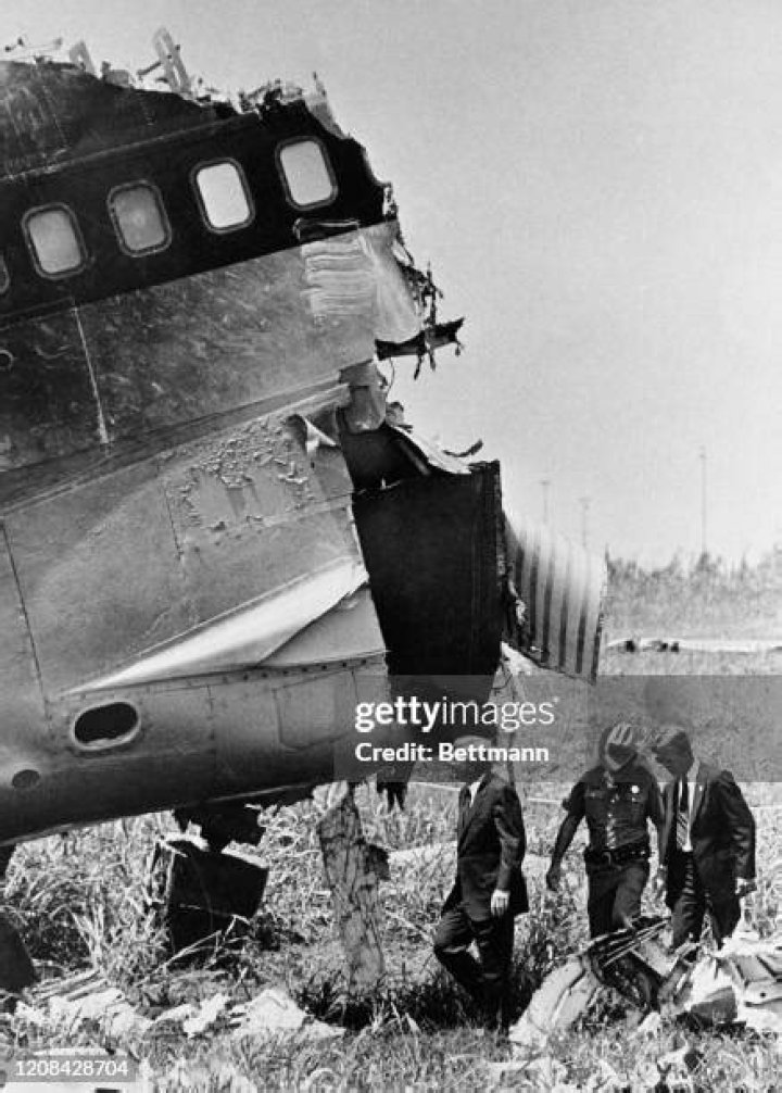 Wreckage of Delta Flight 191 a Lockheed L1011 TriStar outside of