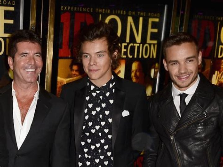 X Factor boss Simon Cowell makes INCREDIBLE offer of support to help