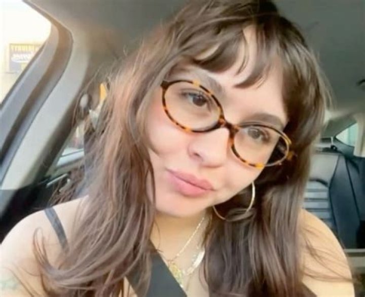 YouTube Influencer Enya Umanzor Gets Real YR Media