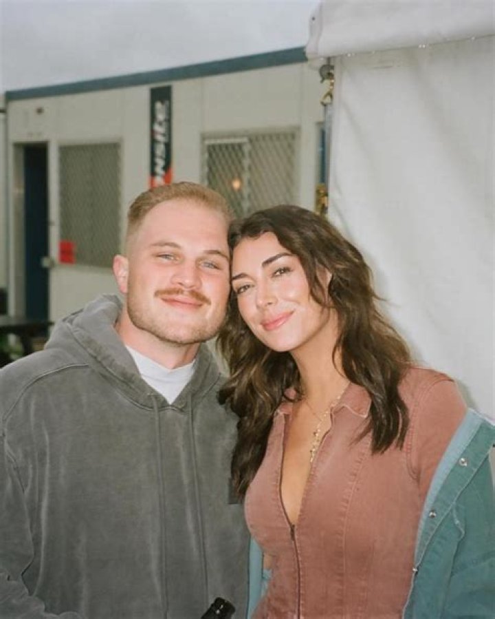 Zach Bryan Dating Brianna