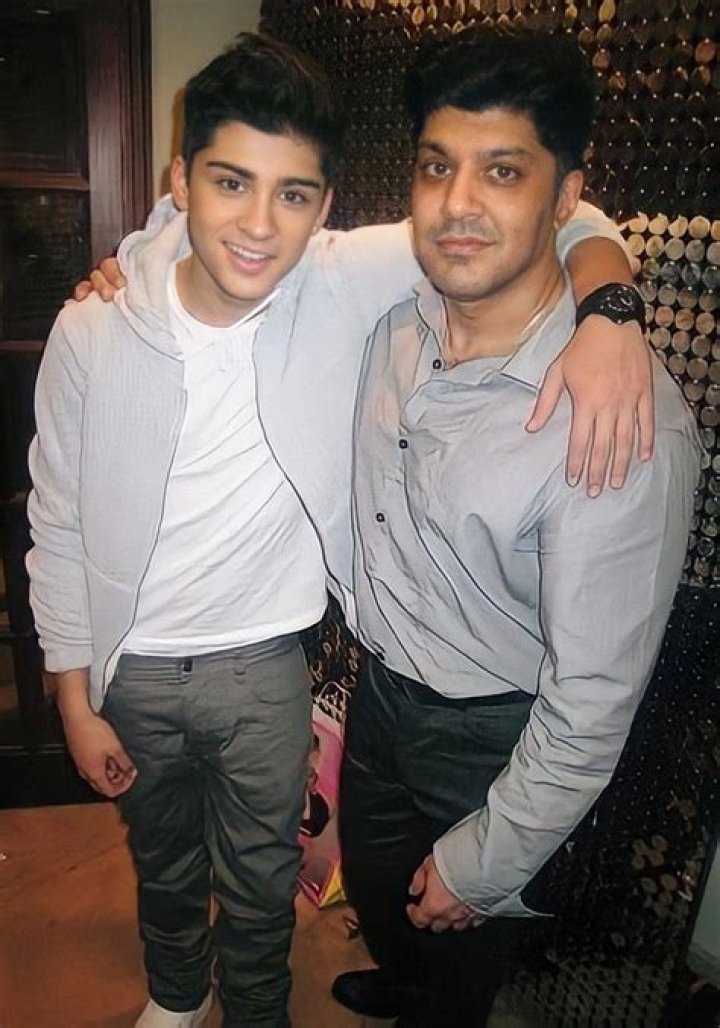 Zayn and Father Zayn malik photos, Zayn malik family, Leonardo