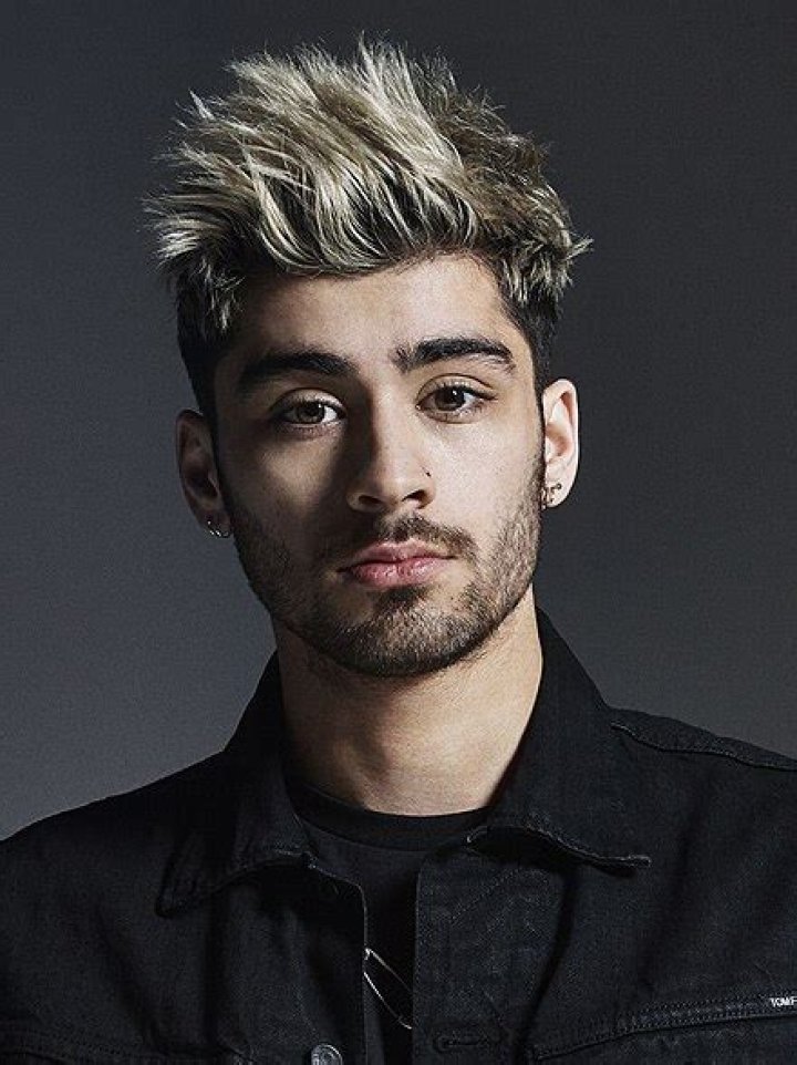 Zayn Malik Wiki 2021 Net Worth, Height, Weight, Relationship & Full Biography. Pop Slider